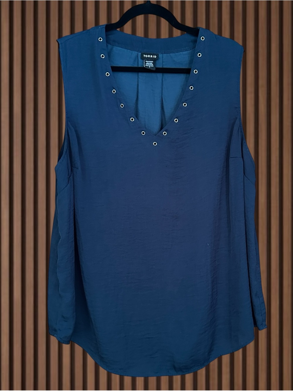 Torrid navy sleeveless cami with grommet V-neck